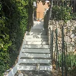 D'angeline-vue Panoramique, Jardin Partage, Parking, Voiture Indispensable, Route Etroite Et Pentue, A 10 Min De Monaco *