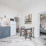 D'angeline-vue Panoramique, Jardin Partage, Parking, Voiture Indispensable, Route Etroite Et Pentue, A 10 Min De Monaco