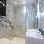 Διαμέρισμα D'angeline-vue Panoramique, Jardin Partage, Parking, Voiture Indispensable, Route Etroite Et Pentue, A 10 Min De Monaco *