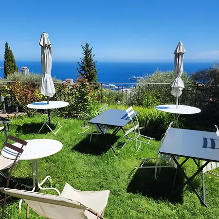D'angeline, Vue Mer, Jardin Commun, Parking, Voiture Requise, 10 Min En Voiture De Monaco, Route Etroite, Pente Raide, Croisement Limite, Sea View, Shared Garden, Parking, Car Required, 10 Min Drive From Monaco, Narrow Steep Road, Limited Pass *