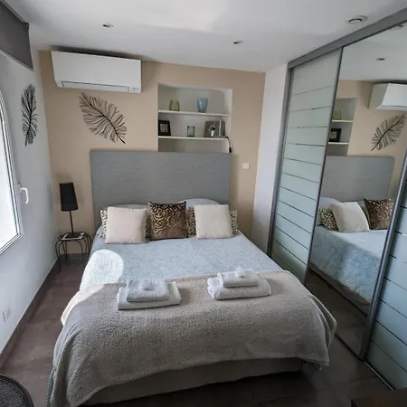 D'angeline, Vue Mer, Jardin Commun, Parking, Voiture Requise, 10 Min En Voiture De Monaco, Route Etroite, Pente Raide, Croisement Limite, Sea View, Shared Garden, Parking, Car Required, 10 Min Drive From Monaco, Narrow Steep Road, Limited Pass Beausoleil