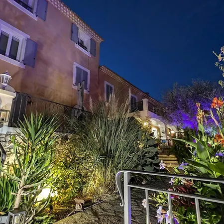 D'angeline, Vue Mer, Jardin Commun, Parking, Voiture Requise, 10 Min En Voiture De Monaco, Route Etroite, Pente Raide, Croisement Limite, Sea View, Shared Garden, Parking, Car Required, 10 Min Drive From Monaco, Narrow Steep Road, Limited Pass * Beausoleil
