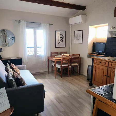 D'angeline, Vue Mer, Jardin Commun, Parking, Voiture Requise, 10 Min En Voiture De Monaco, Route Etroite, Pente Raide, Croisement Limite, Sea View, Shared Garden, Parking, Car Required, 10 Min Drive From Monaco, Narrow Steep Road, Limited Pass