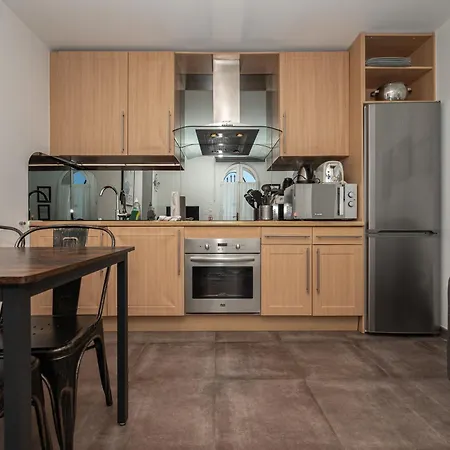 D'angeline-vue Panoramique, Jardin Partage, Parking, Voiture Indispensable, Route Etroite Et Pentue, A 10 Min De Monaco شقة *