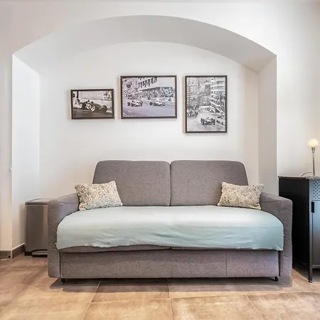 D'angeline-vue Panoramique, Jardin Partage, Parking, Voiture Indispensable, Route Etroite Et Pentue, A 10 Min De Monaco شقة