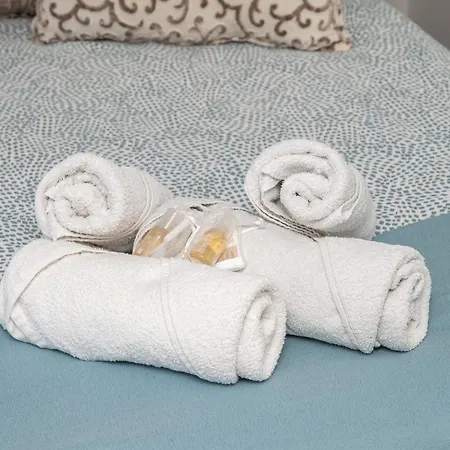 شقة D'angeline-vue Panoramique, Jardin Partage, Parking, Voiture Indispensable, Route Etroite Et Pentue, A 10 Min De Monaco