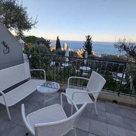D'angeline-vue Panoramique, Jardin Partage, Parking, Voiture Indispensable, Route Etroite Et Pentue, A 10 Min De Monaco * Босолей